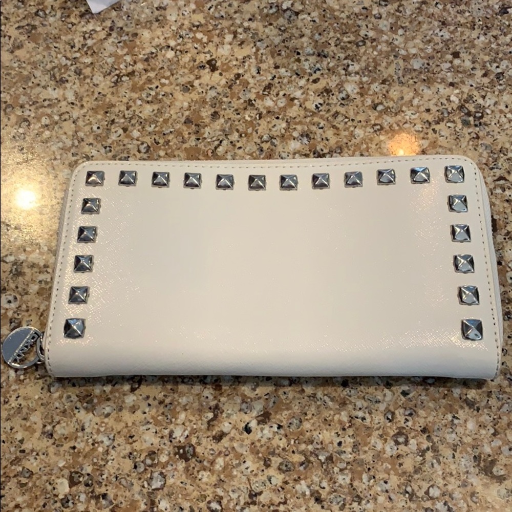 DKNY zip around wallet